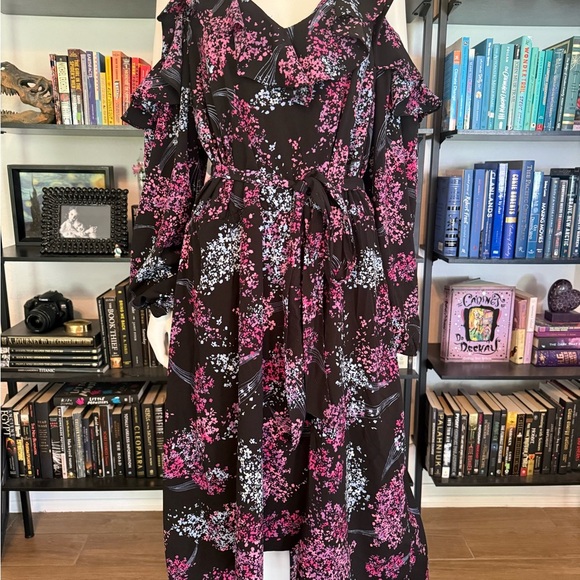 Lane Bryant Floral Ruffle Cold Shoulder Dress - Picture 1 of 9